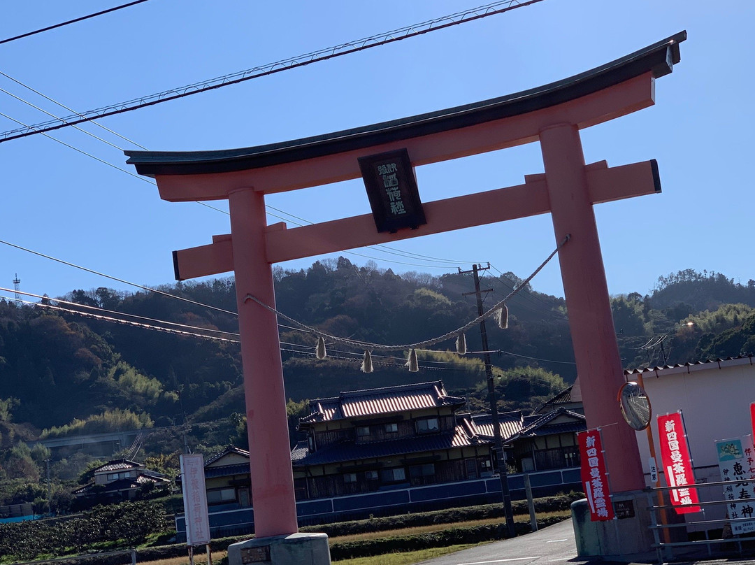 Iyonari Shrine-伊矛市必去景点