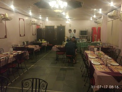 Hotel Saptarshi主图