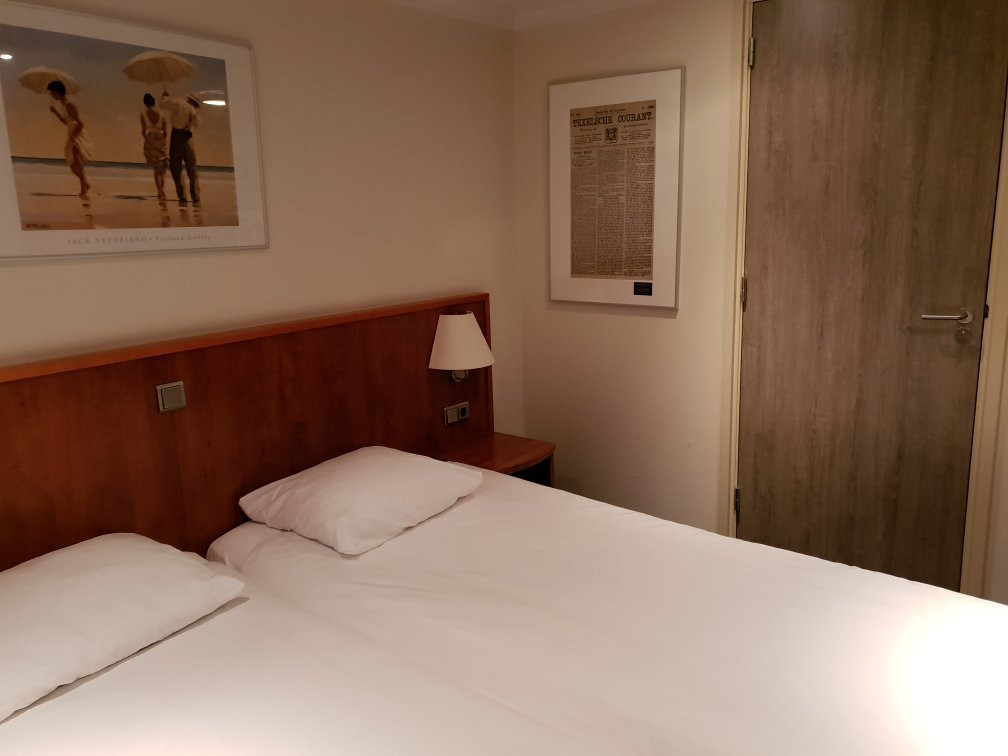 林德博姆酒店主图