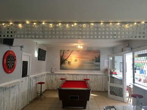 Smugglers Bar Alcúdia-阿尔库迪亚港必去景点