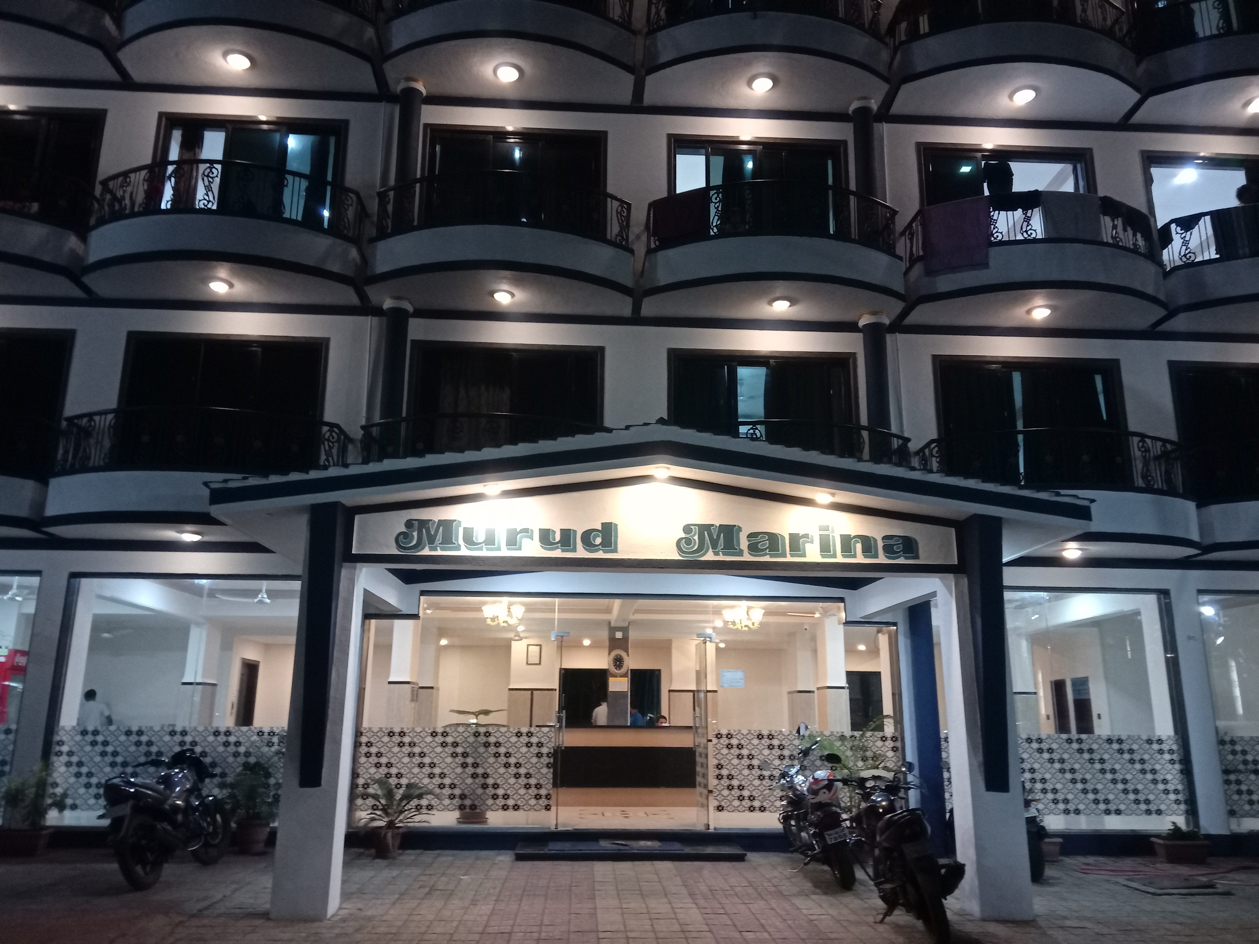 Hotel Murud Marina-浴室