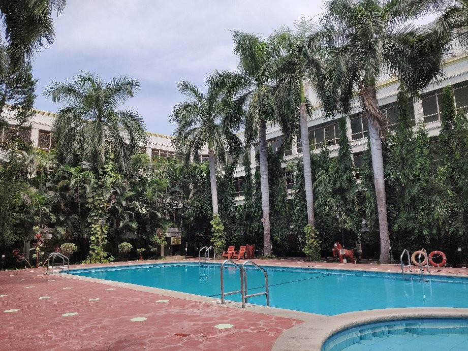 SRM Hotel Maraimalai Nagar Chennai