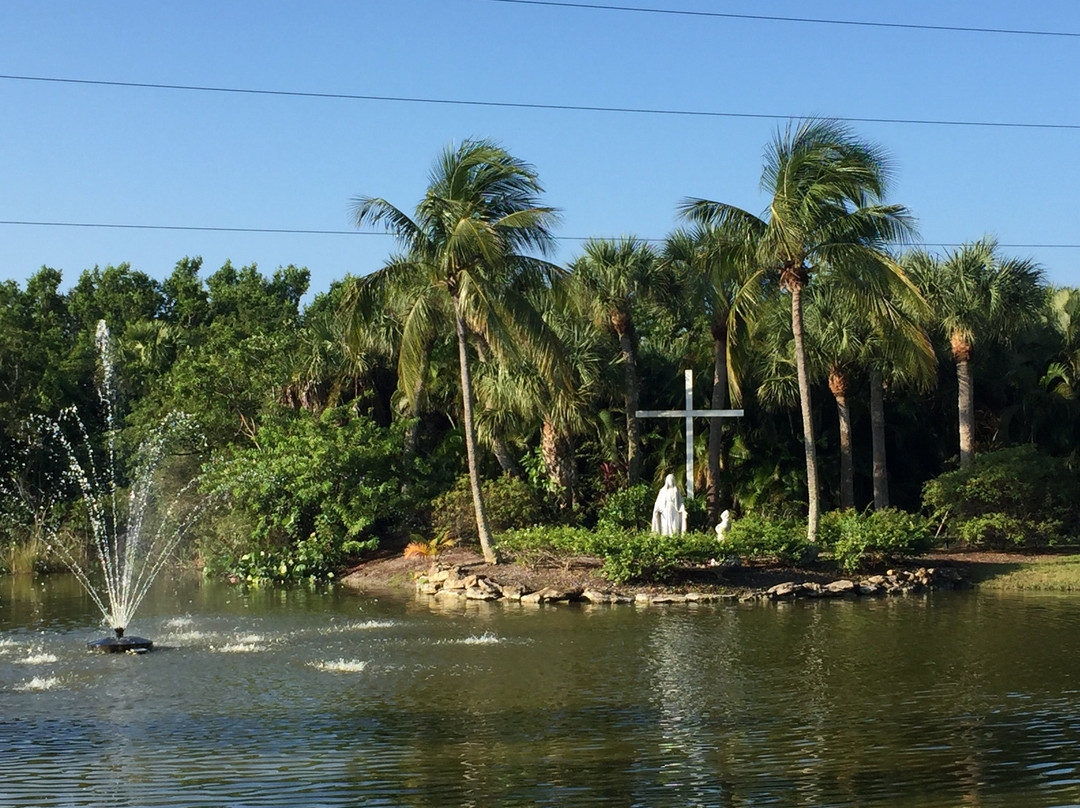 St. Isabel Catholic Church景点图片