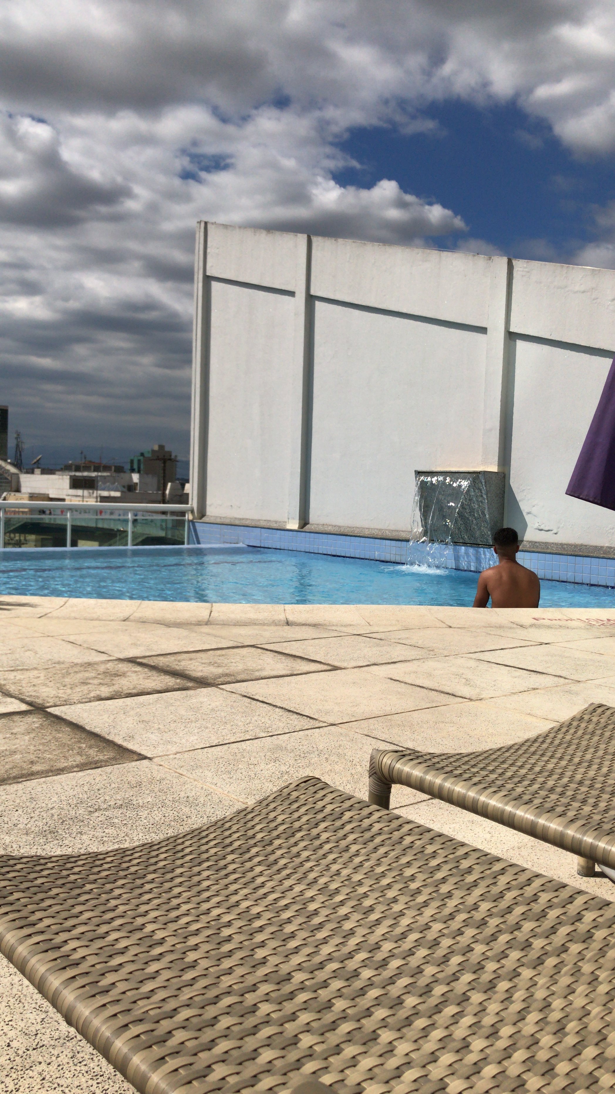 Mercure Rio de Janeiro Nova Iguaçu-泳池