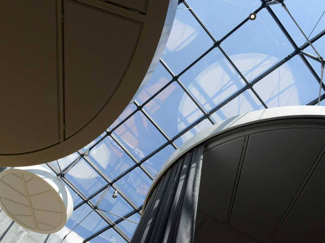 Bibliothèque Oscar Niemeyer-勒阿弗尔必去景点