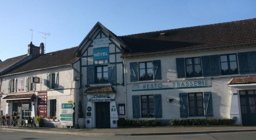 Au Bord du Monde Hotel Restaurant