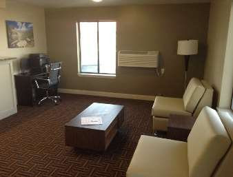 Super 8 by Wyndham Dillon主图