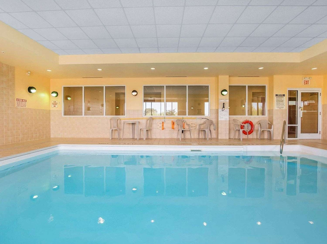 Comfort Inn Sturgeon Falls主图