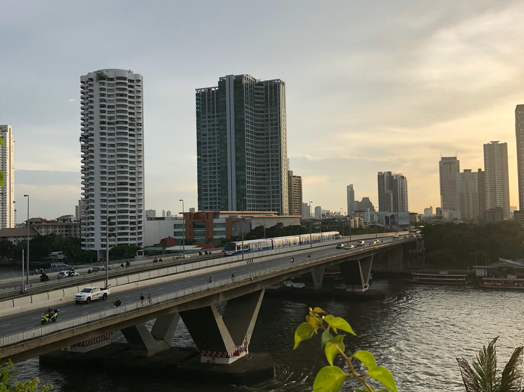 香格里拉酒店主图