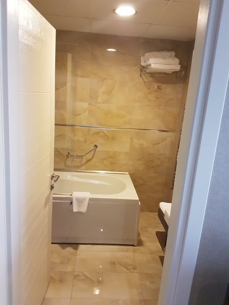 Konakk Residence Hotel-浴室