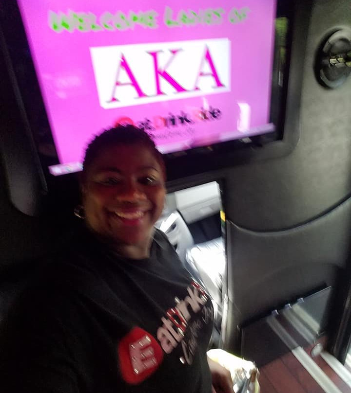 Dining Out With Comedienne Joy-伯明翰必去景点