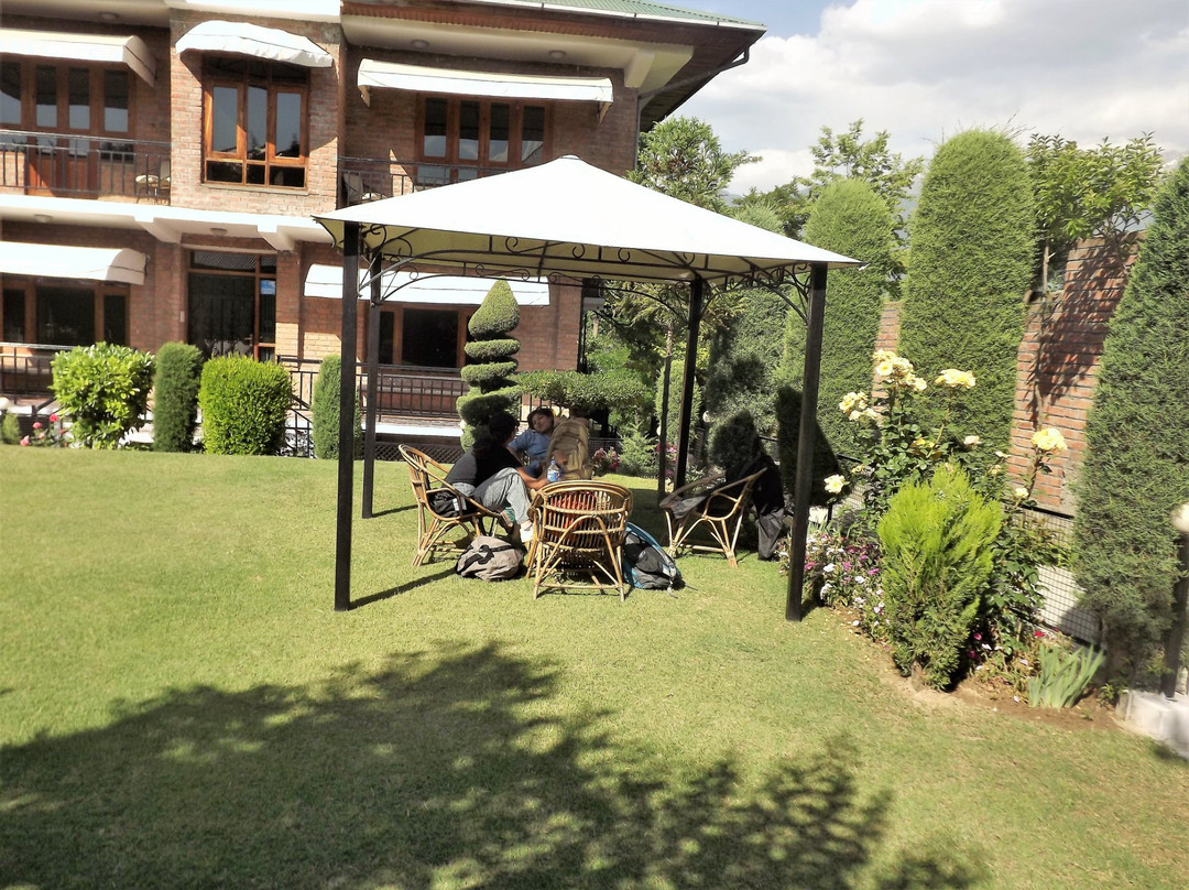 The Oasis Srinagar主图