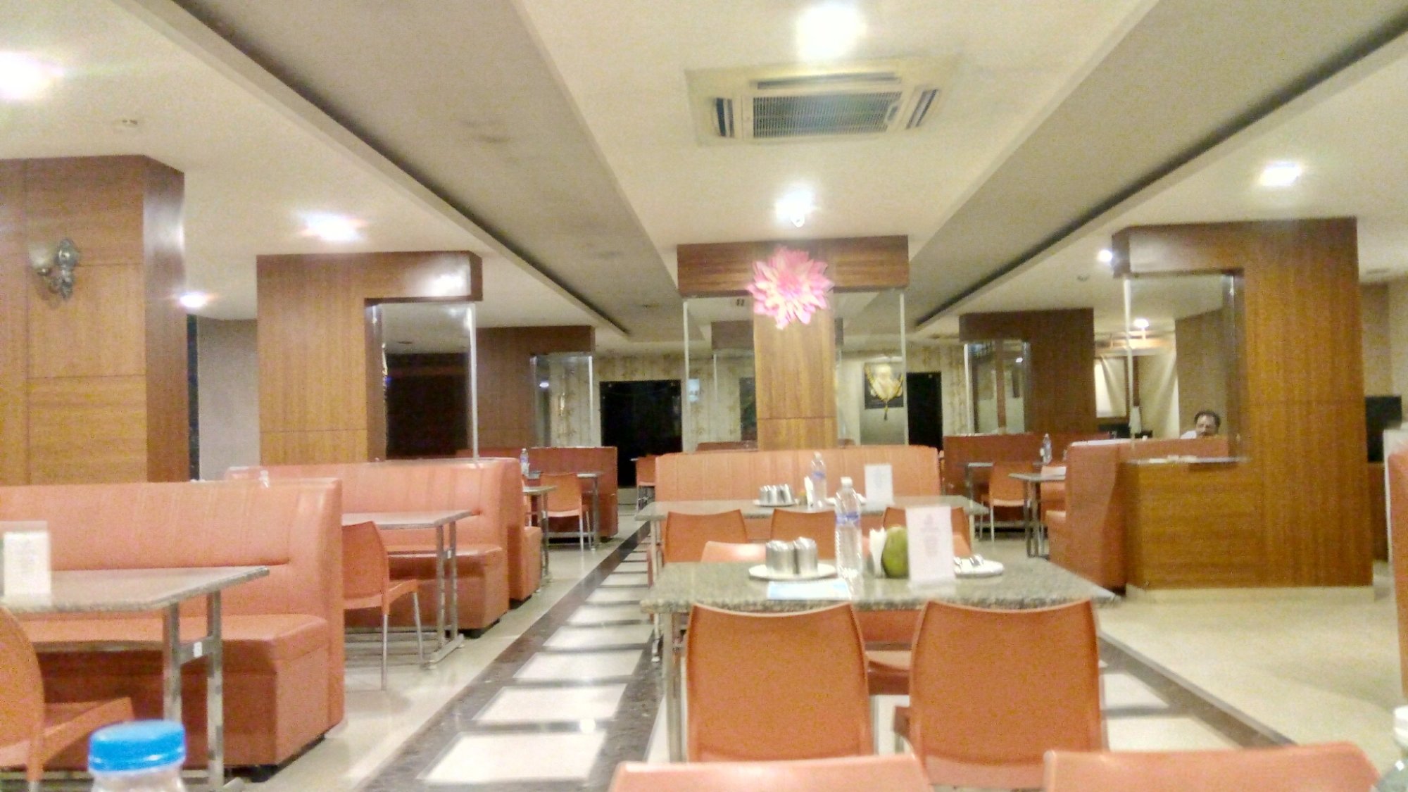 Hotel Milestonnez Sriperumbudur-餐饮
