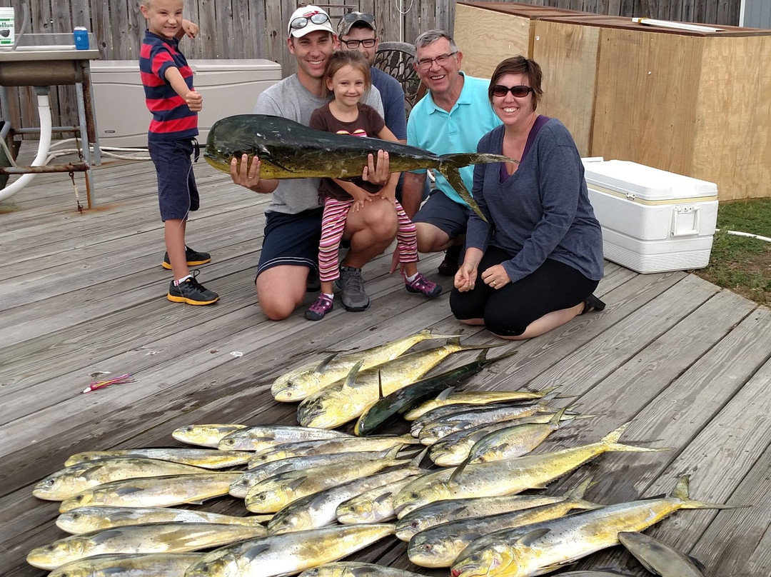 White Lightning Charters-钦科蒂格岛必去景点