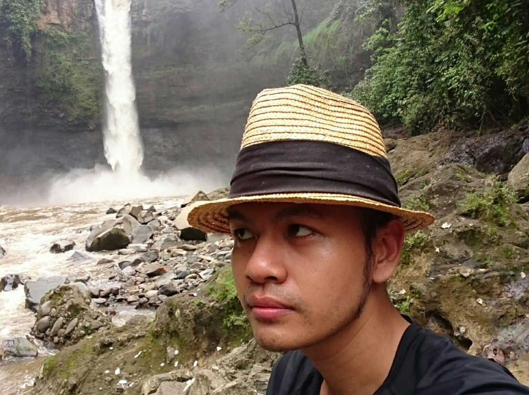 Baung Waterfall景点图片