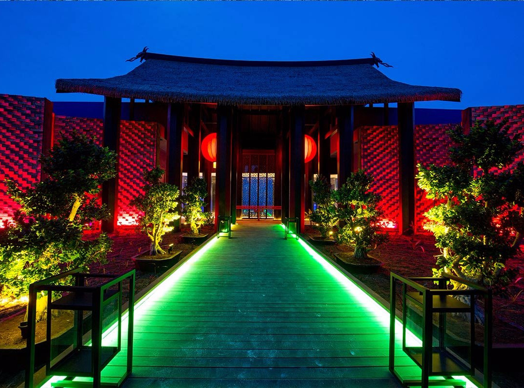 Sea Dragon Restaurant & Forbidden Bar