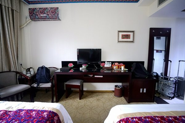 千户苗寨苗皇文化大酒店主图