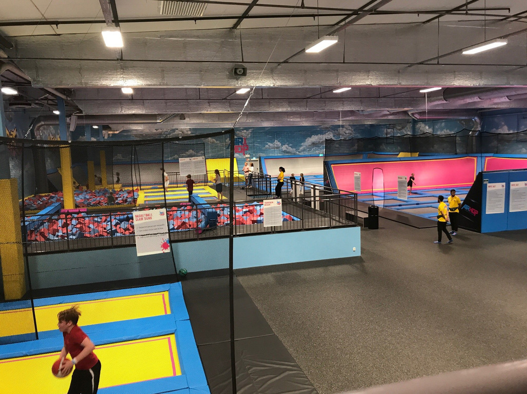Almunge旅游景点-AirHop Trampolinpark
