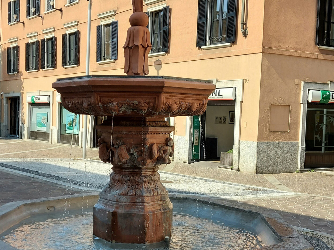 Fontana del Magnabagaj景点图片