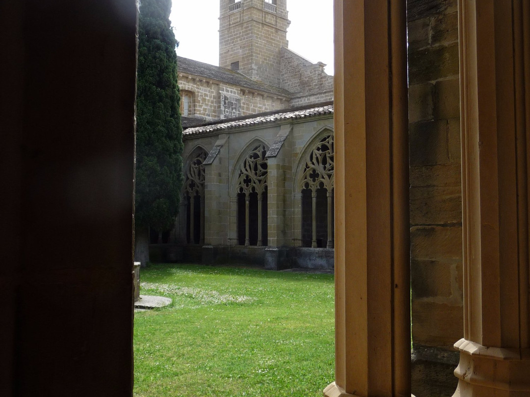 Monasterio de la Oliva主图