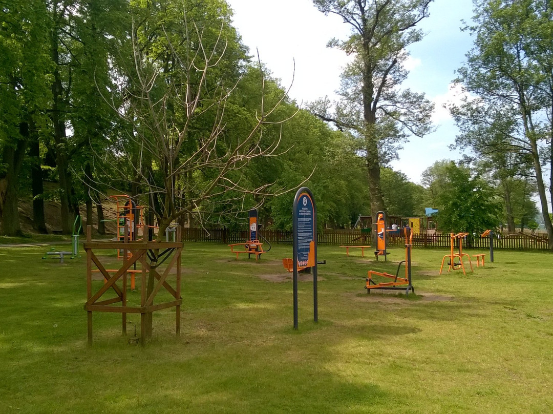 Small lake - sports park & recreation景点图片
