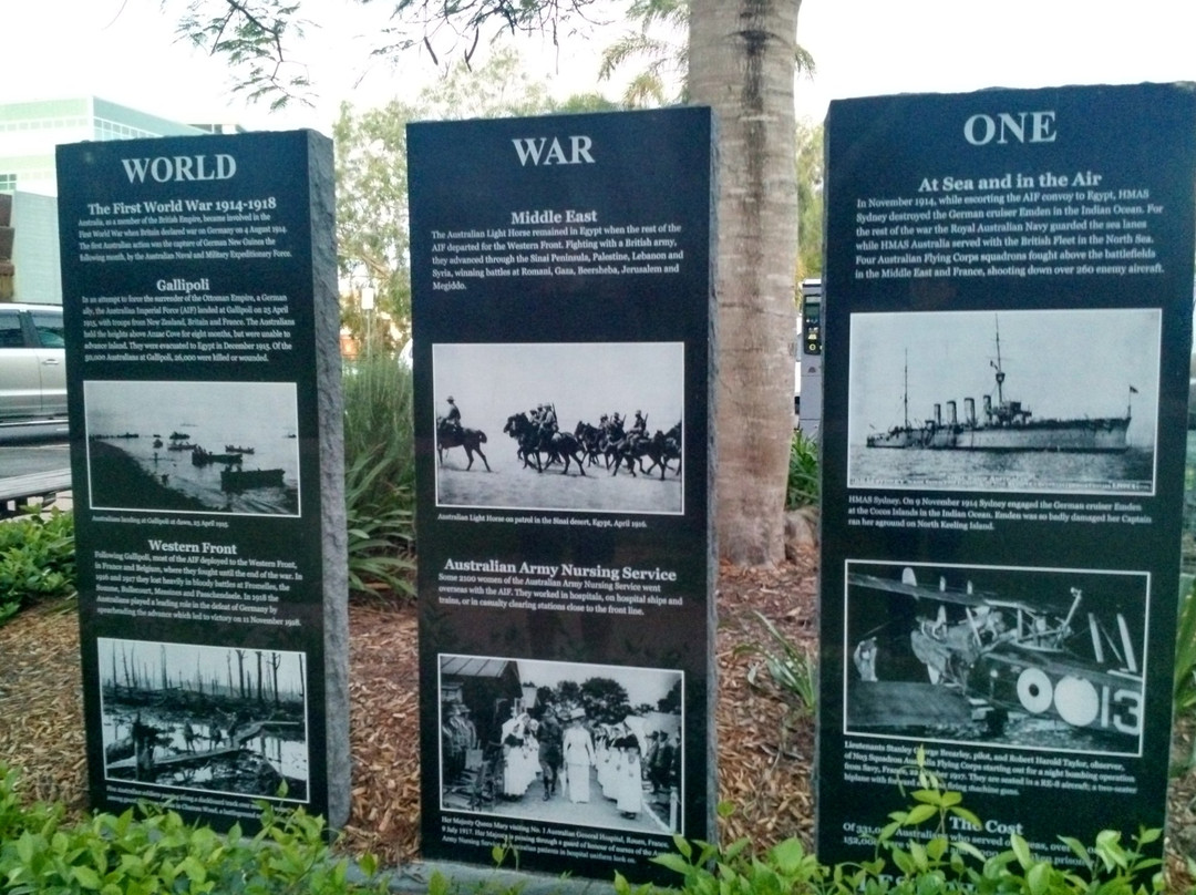 The Soldiers Memorial Hall景点图片