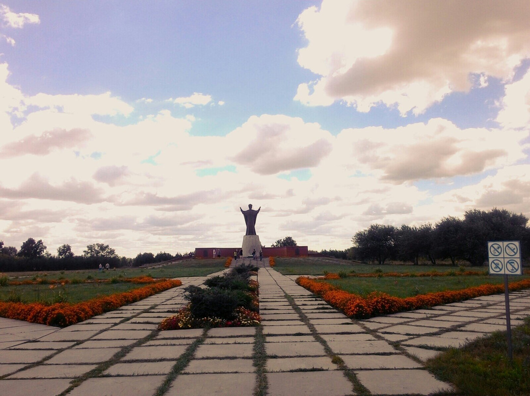 Achairsky Holy Cross Monastery景点图片