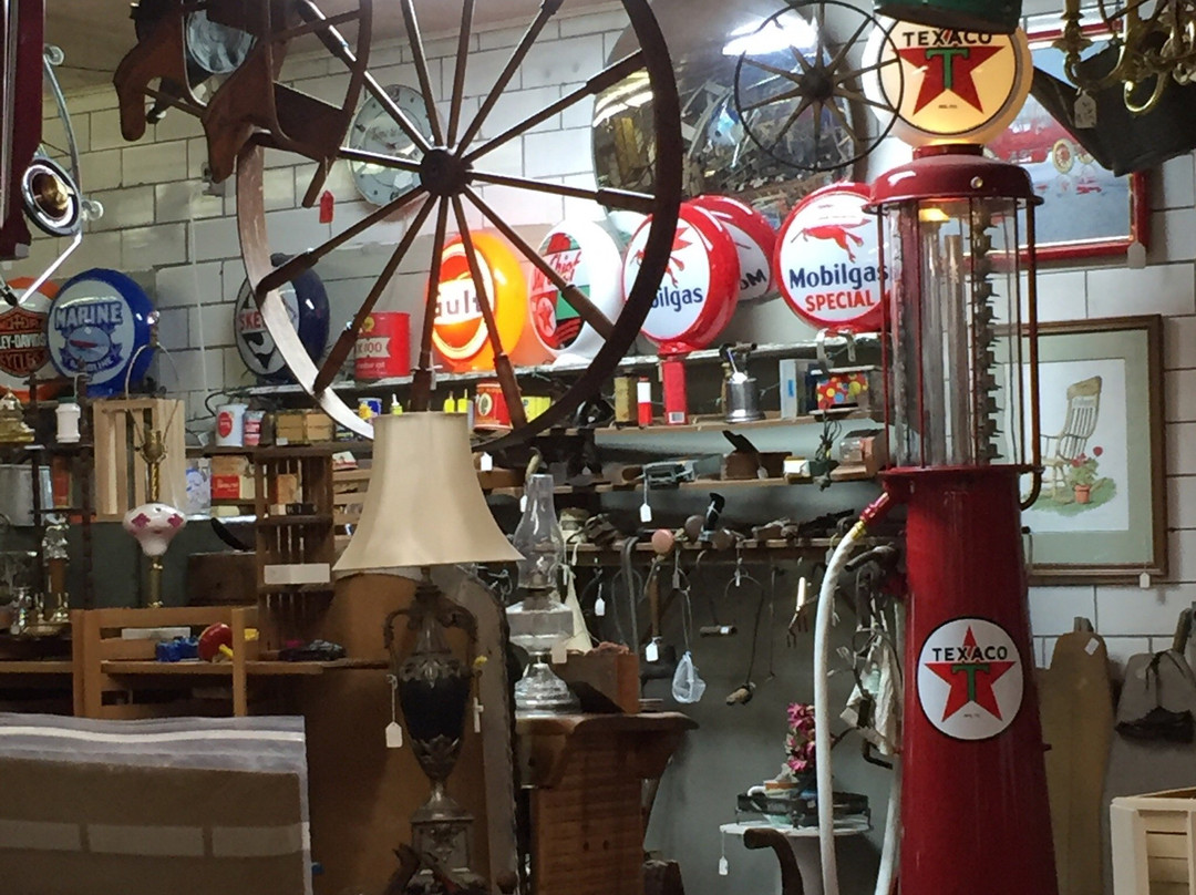 Old Creamery Antiques景点图片