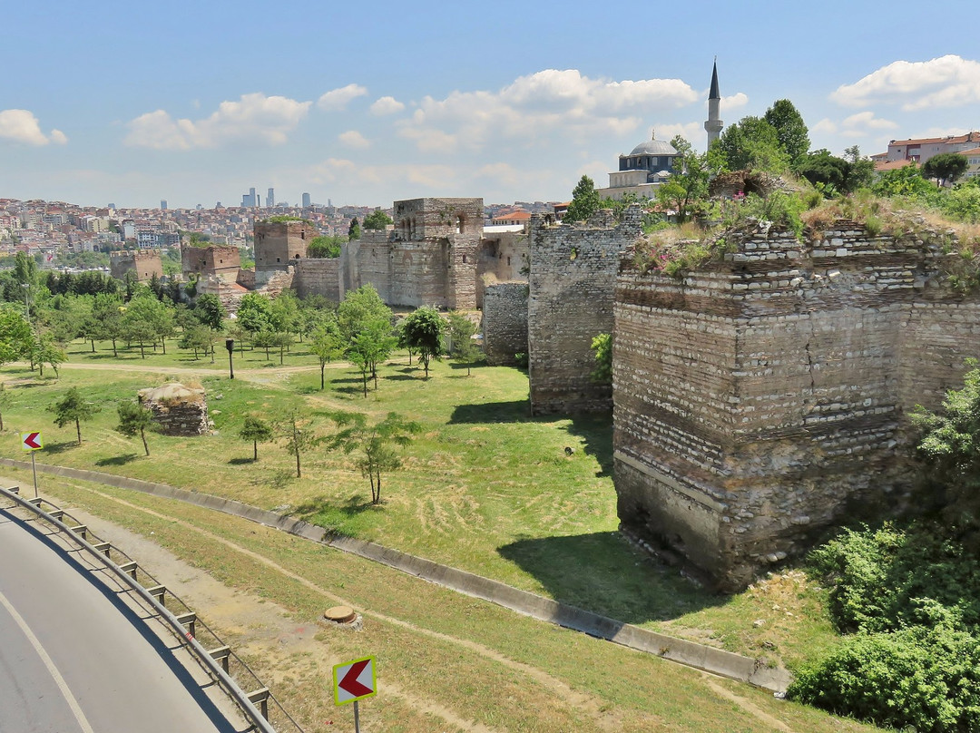 Walls of Theodosius景点图片