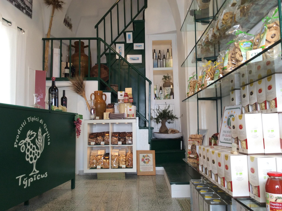 Typicus-奥斯图尼必去景点