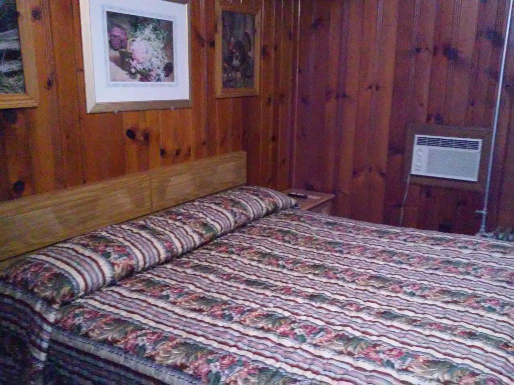 Pine Ridge Motel-官方