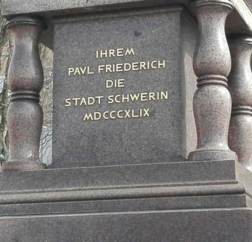 Denkmal Paul Friedrich-什未林必去景点