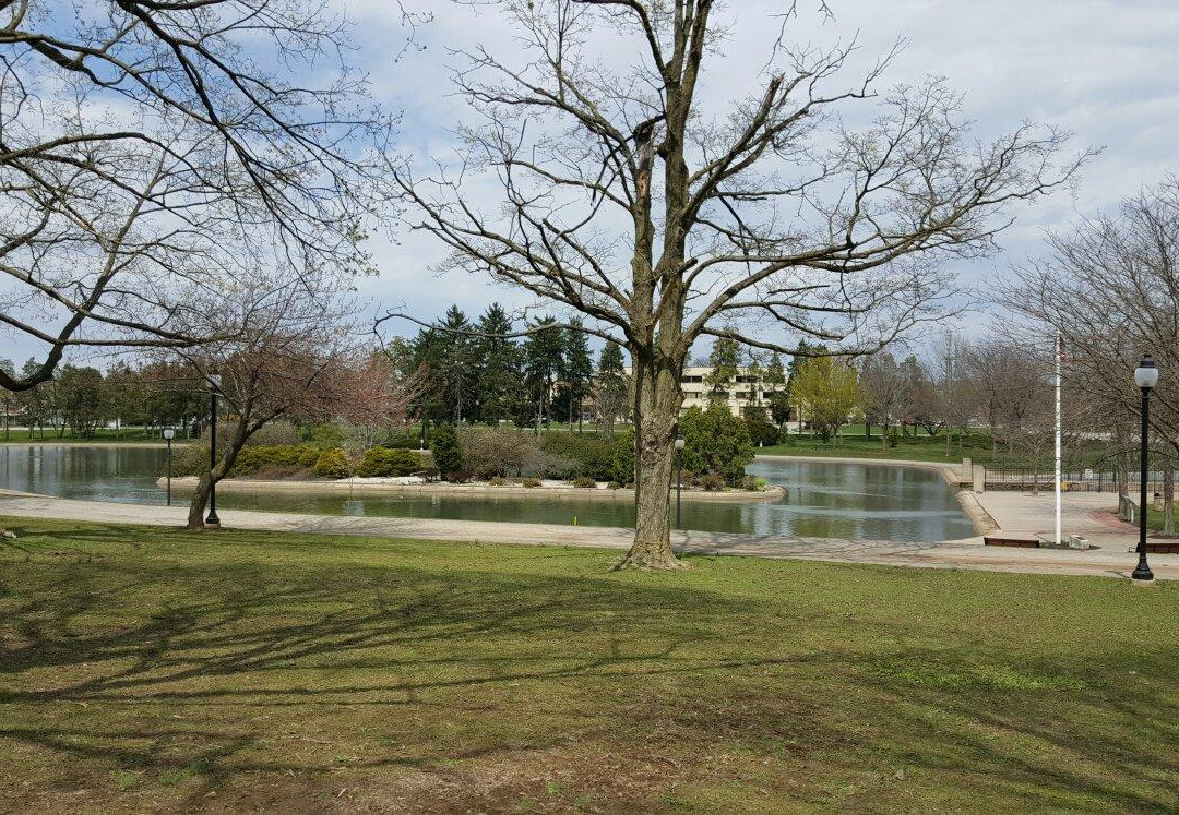 Kiwanis Lake景点图片