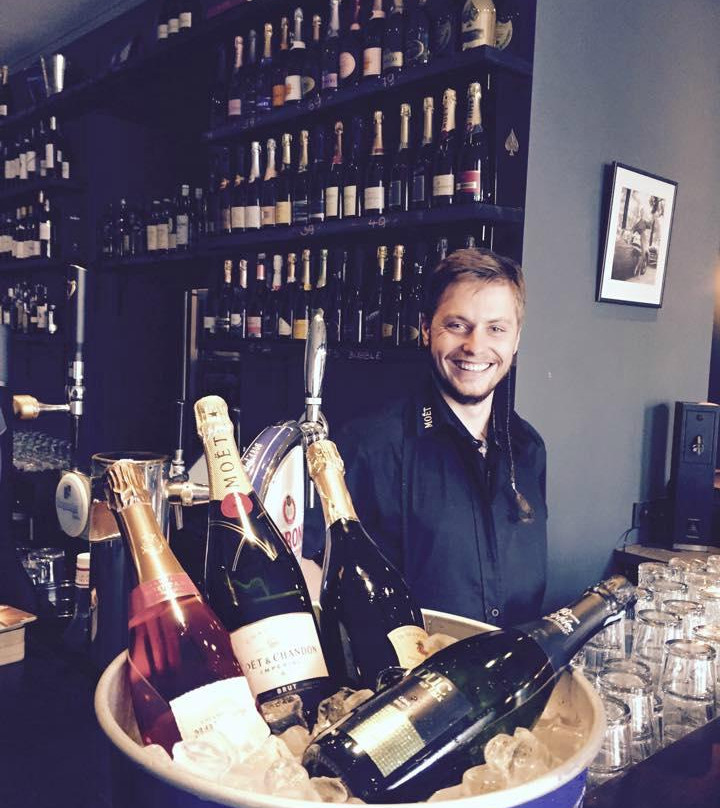 The Bubbles. Champagneria-维尔纽斯必去景点