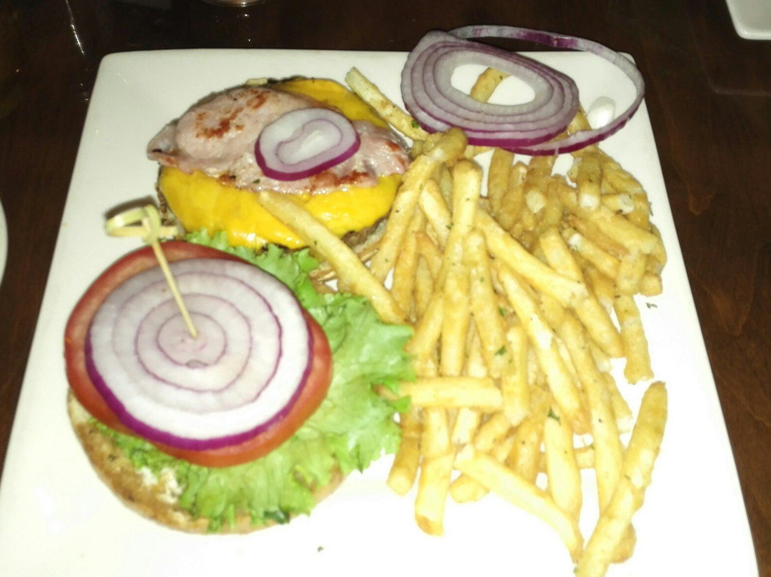 密尔布瑞餐馆和美食-Fiddler's Green