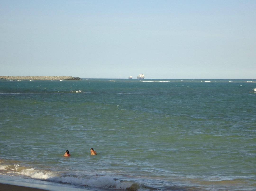 Praia da Barra do Sahy-Aracruz必去景点