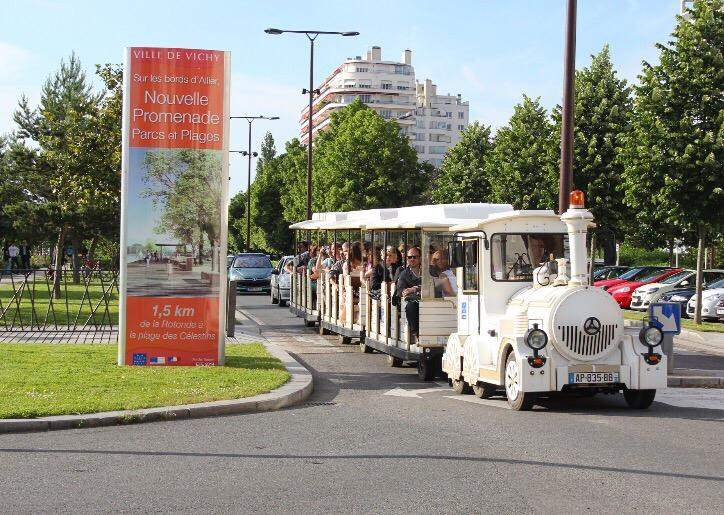Petit Train Touristique Vichy景点图片