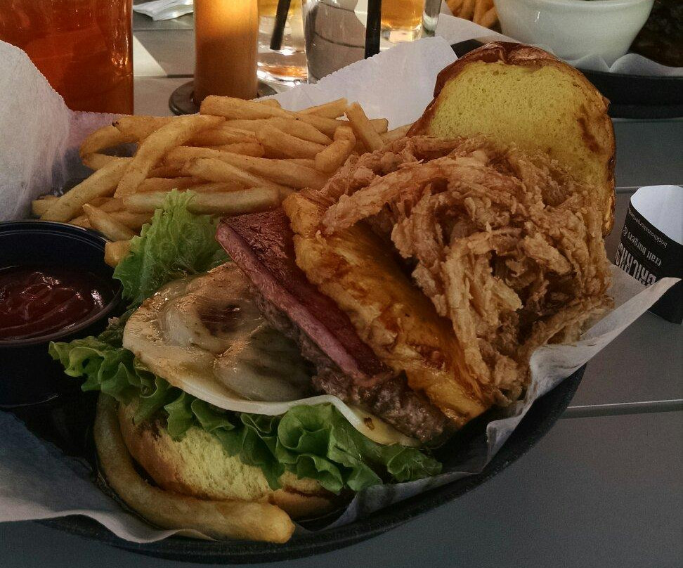 Brickhouse Craft Burgers & Brews