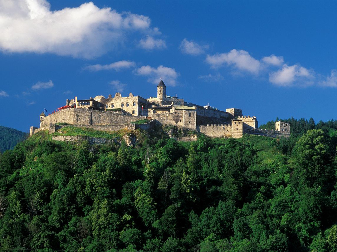 Wernberg餐馆和美食-Burg Landskron - Café & Restaurant
