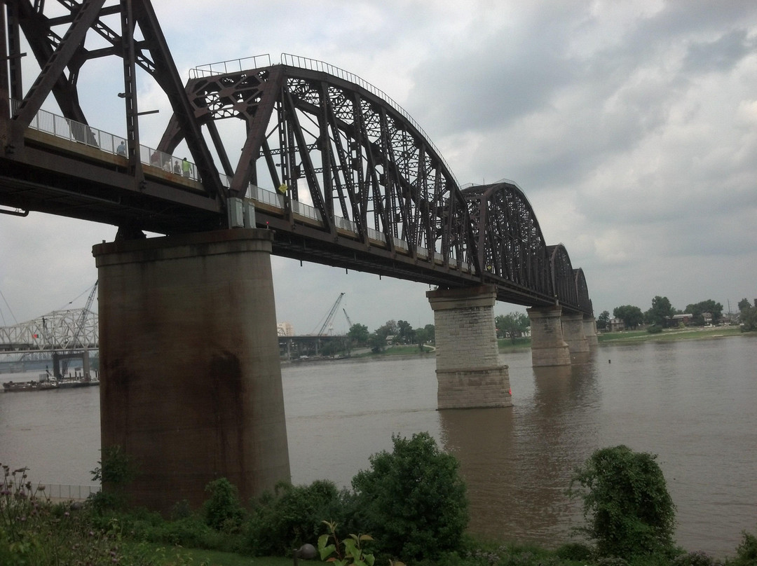 The Big Four Bridge-路易斯维尔必去景点