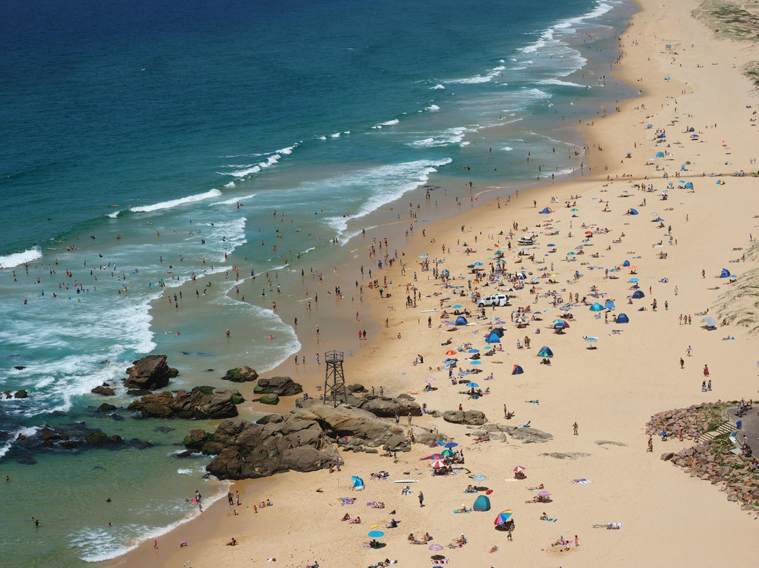 Redhead Beach景点图片