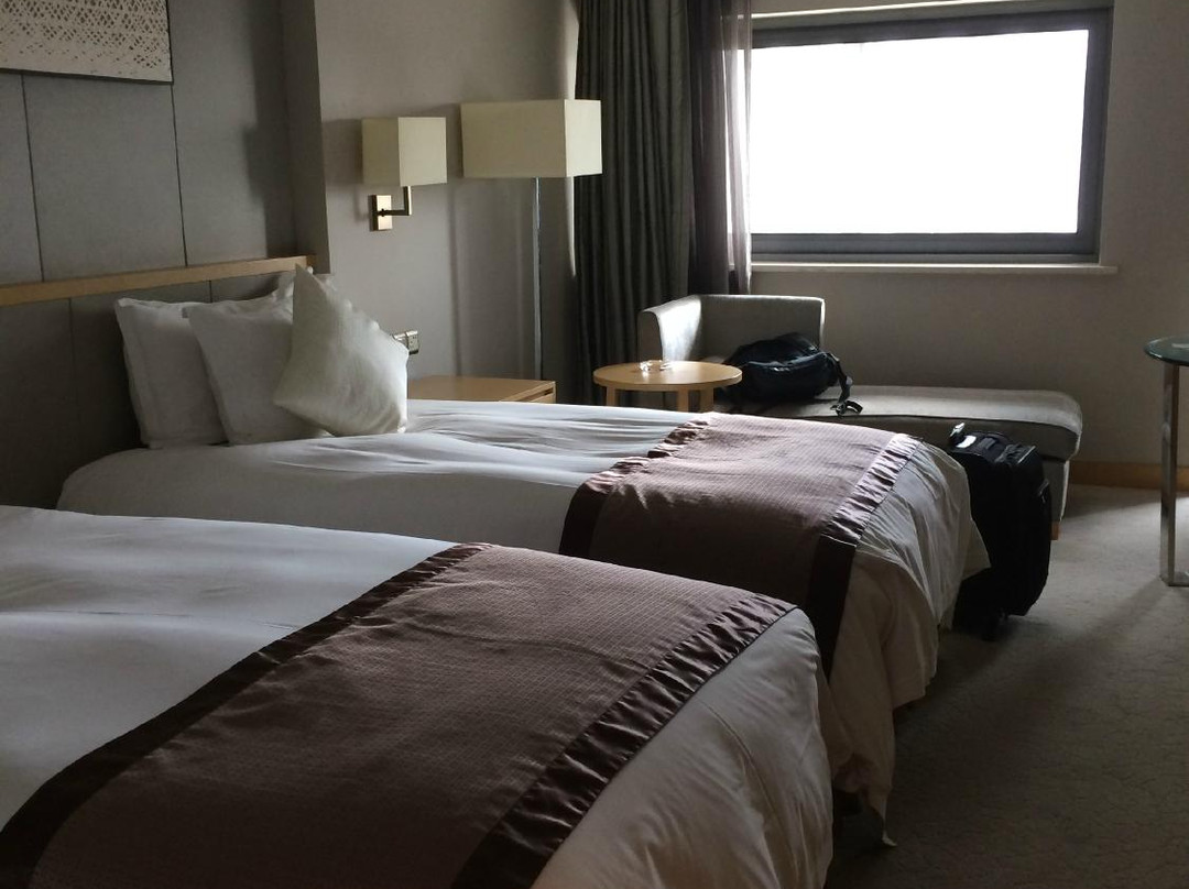 宁波逸东豪生大酒店主图