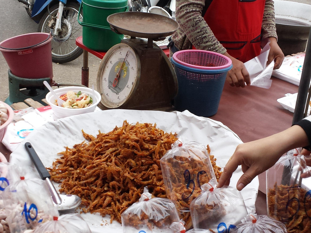 Tham Chomphon-宗汶必去景点