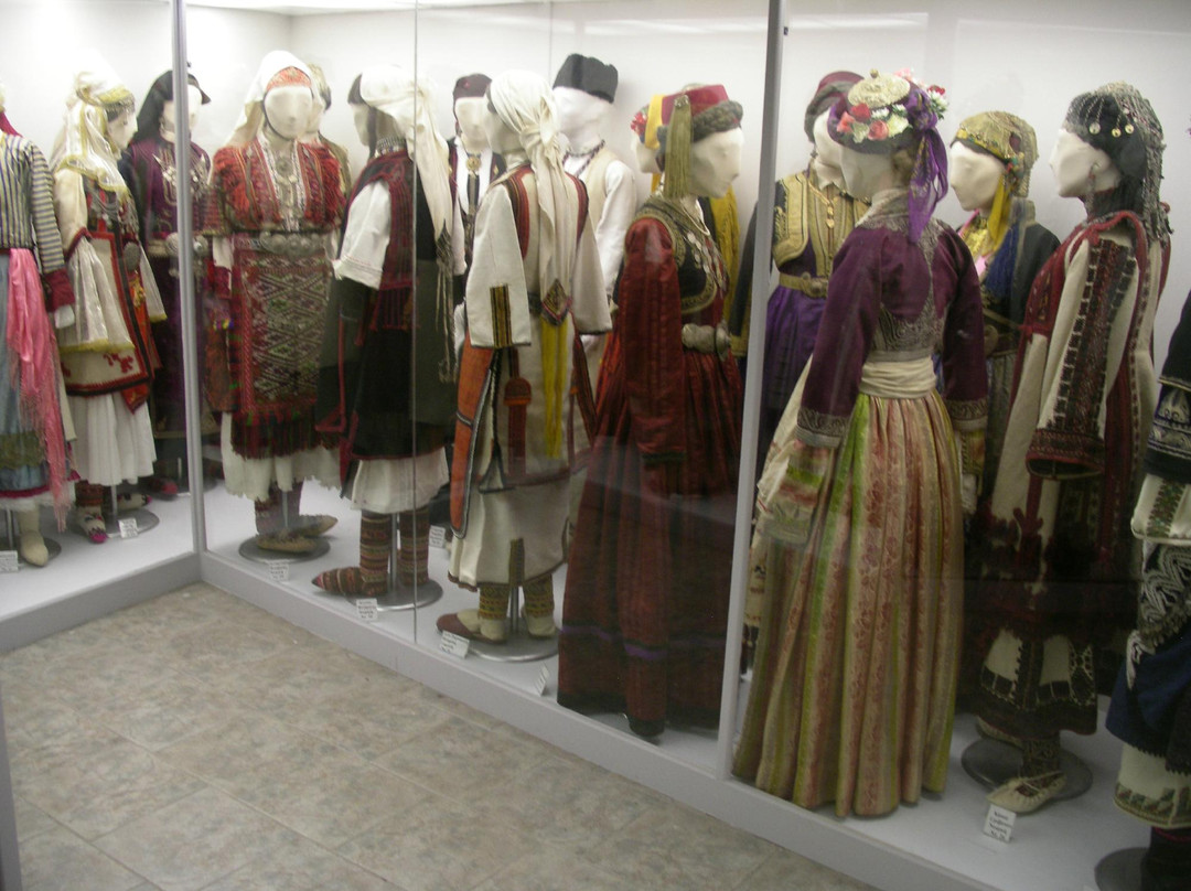 Permanent Exhibition of Traditional Greek Costume-Limni必去景点