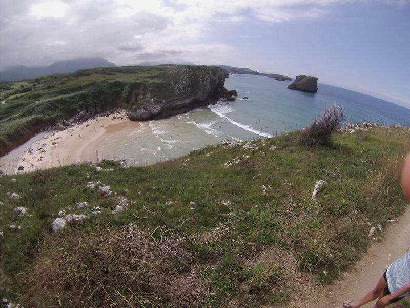 Playa de Poo景点图片