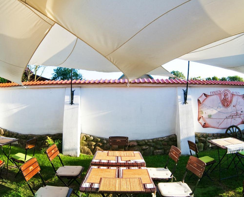 Villa Regent Rooms & Restaurant主图