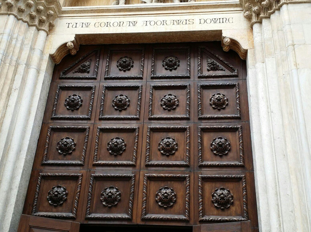 Chiesa di Santa Corona-维琴查必去景点