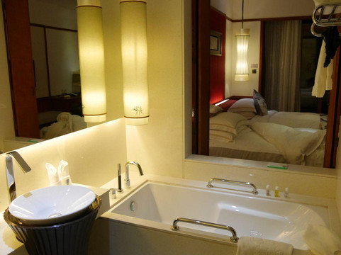 金秀盘王谷酒店主图