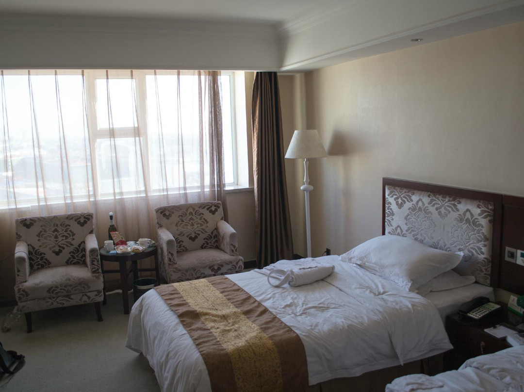 盛博国际大酒店主图