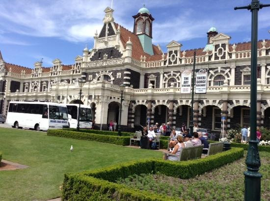 Bookatour-但尼丁必去景点